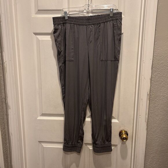 Old Navy Pants - Old Navy Gray‎ Lyocell Blend Cropped Joggers Womens Large